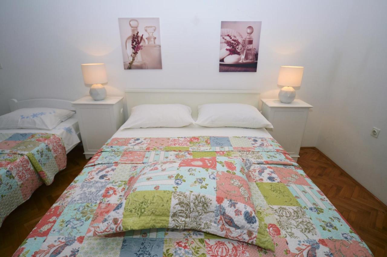 Apartments And Rooms Lago Rupa Luaran gambar